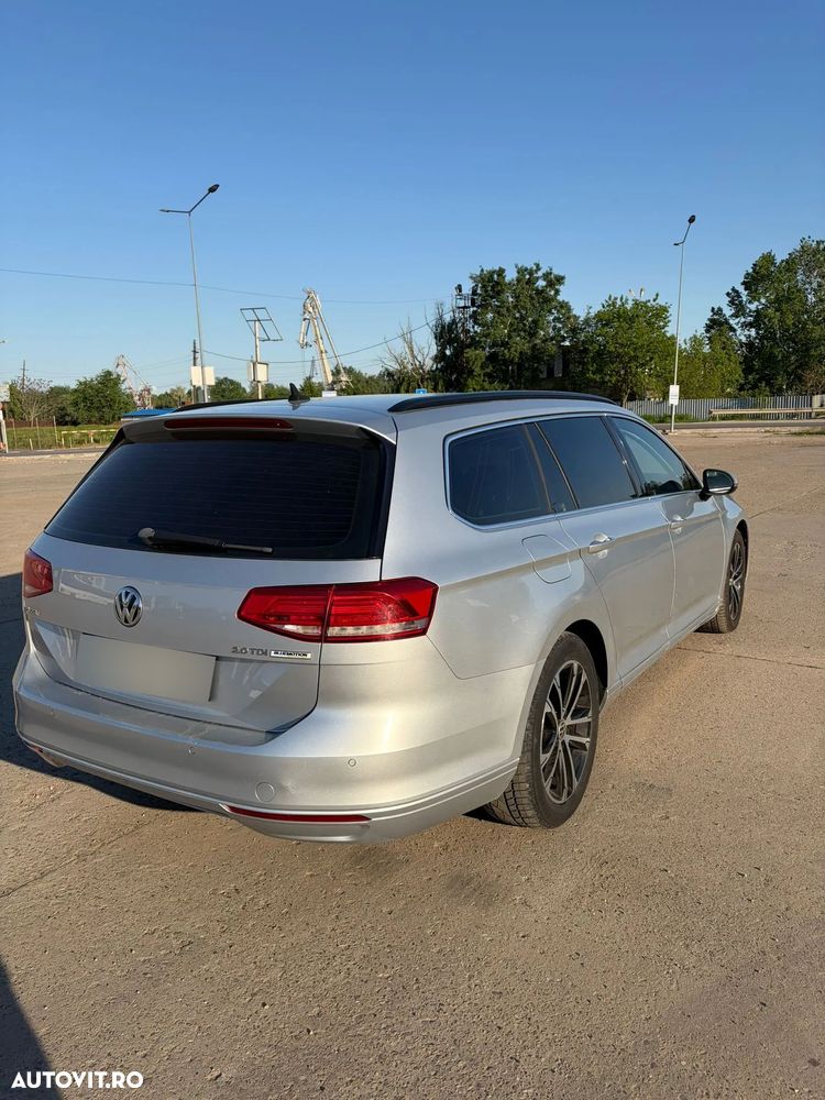 Volkswagen Passat 2.0 TDI DSG Comfortline - 11