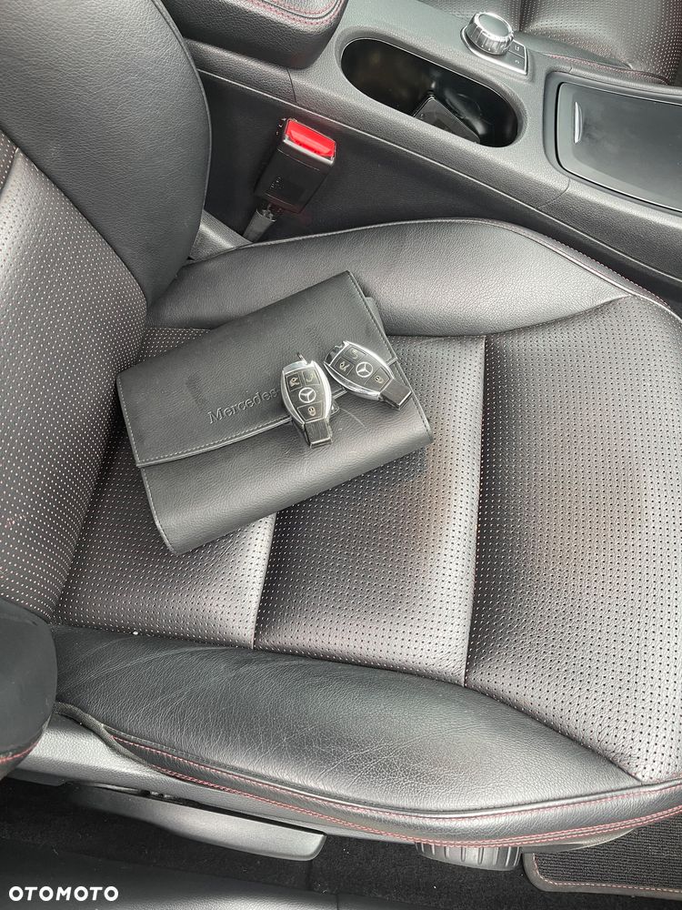 Mercedes-Benz CLA 250 7G-DCT - 34