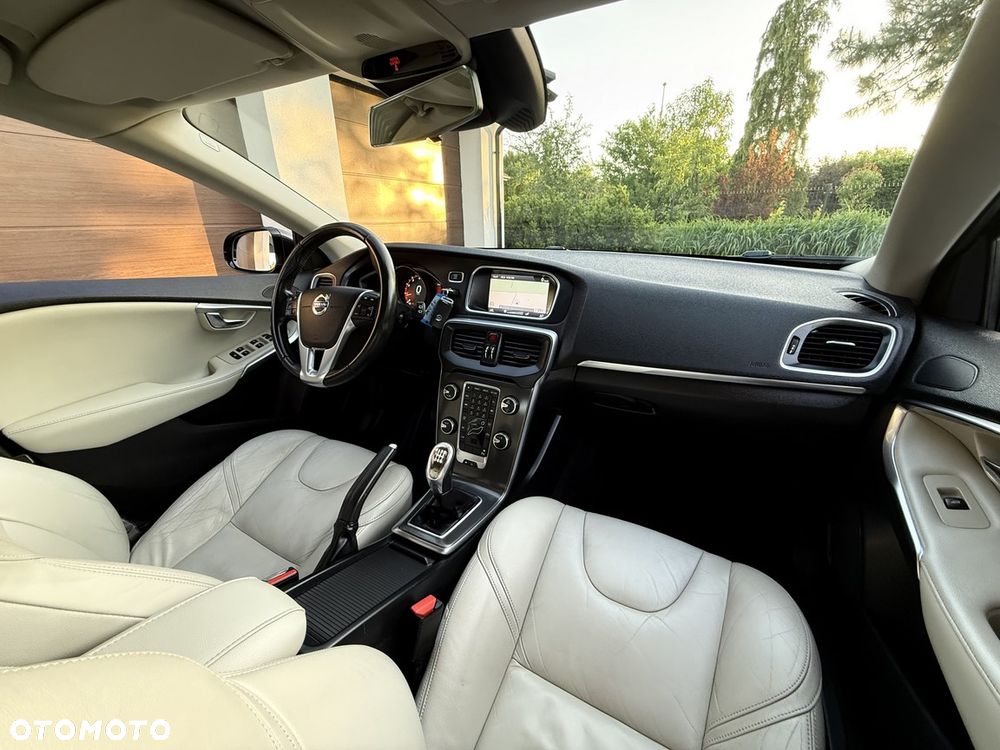 Volvo V40 T3 - 31