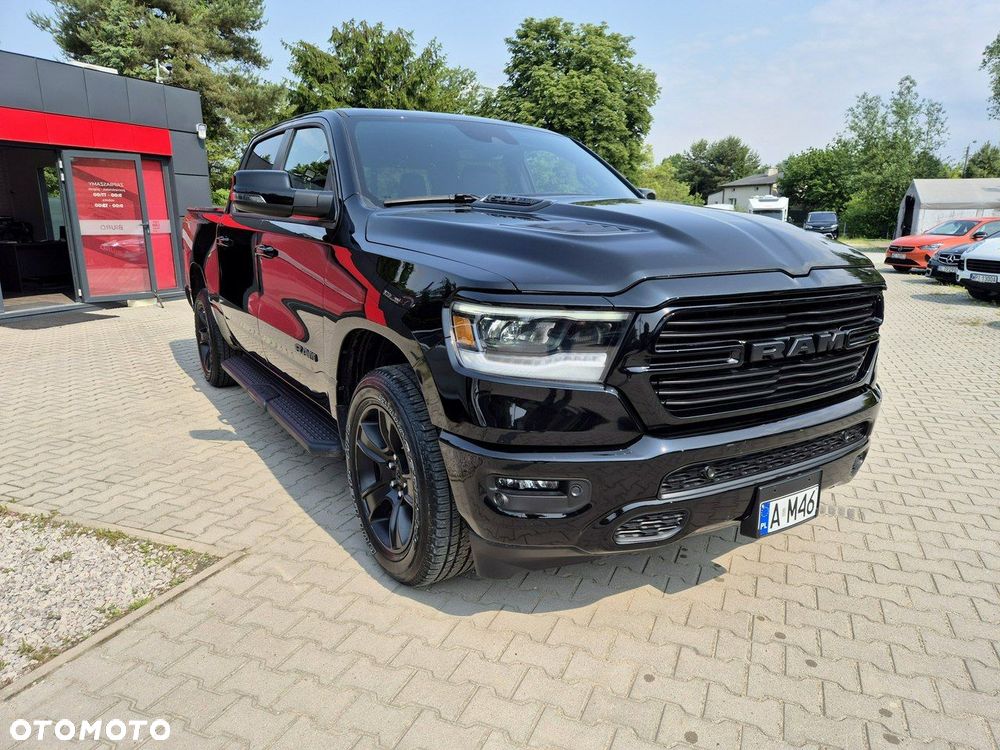 RAM 1500 Crew Cab Sport - 4