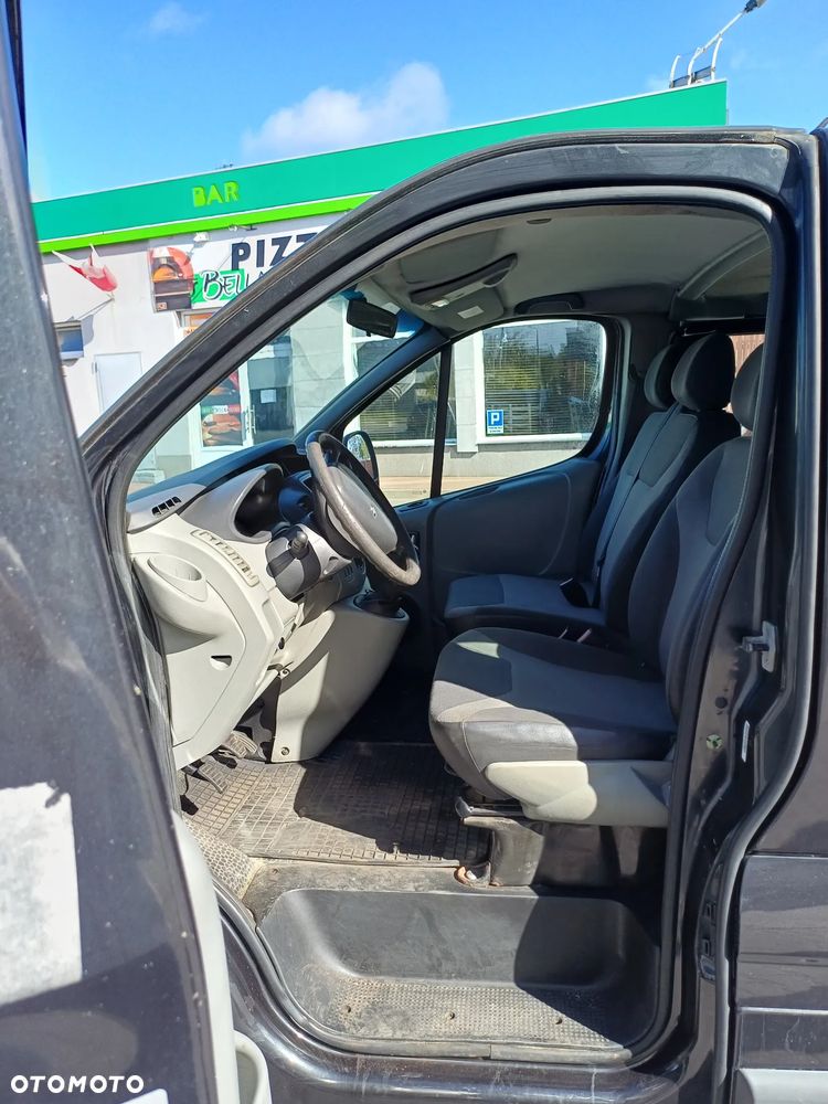 Renault Trafic - 10