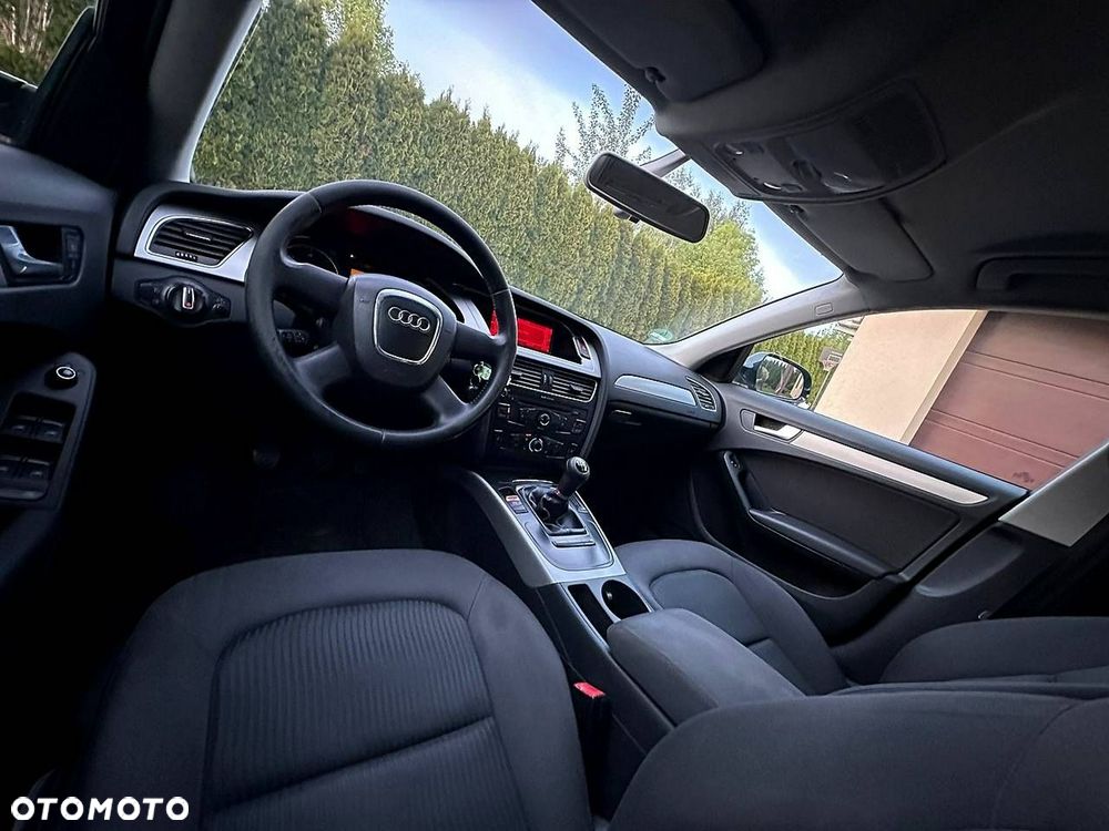 Audi A4 Avant - 8
