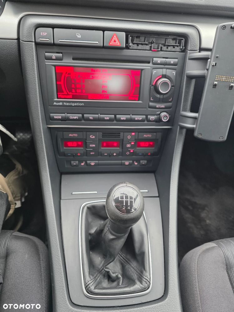 Audi A4 Avant 2.0 TDI DPF - 22