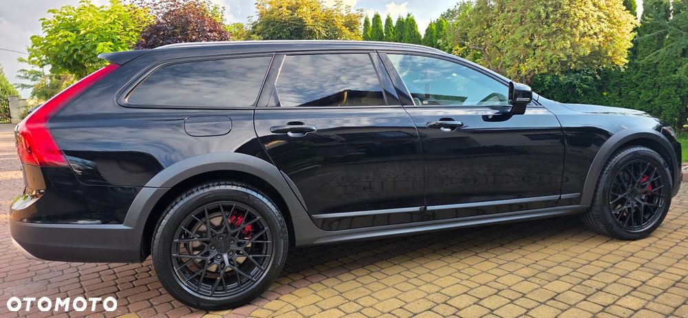 Volvo V90 Cross Country T6 AWD Pro - 38