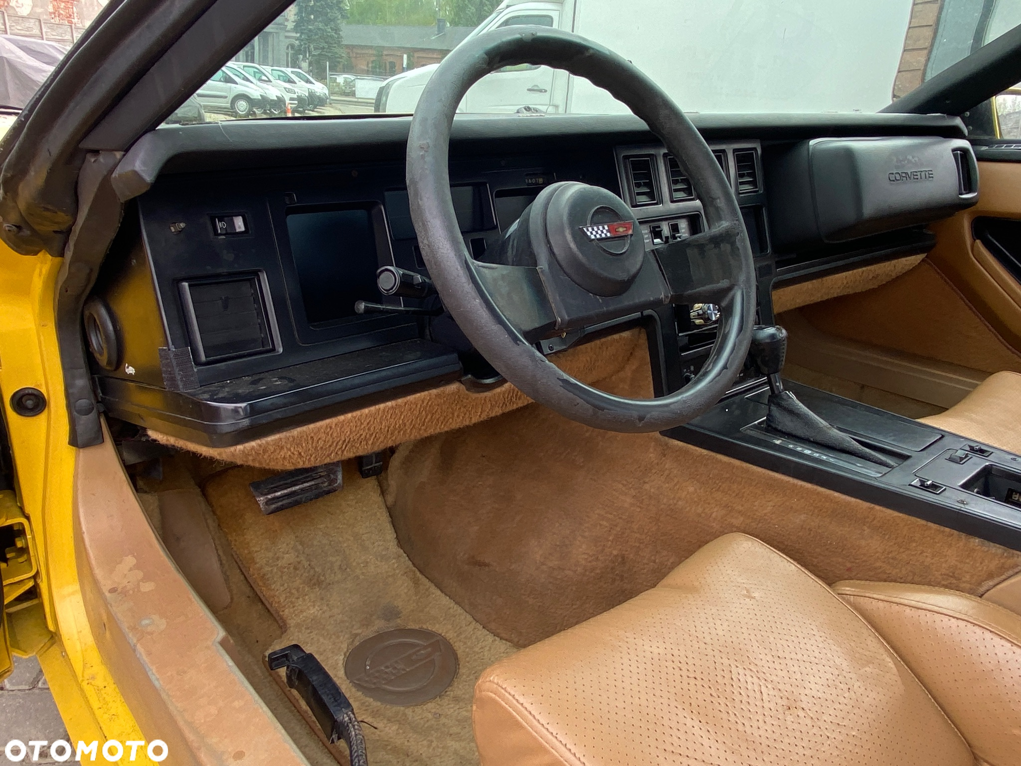 Chevrolet Corvette - 14
