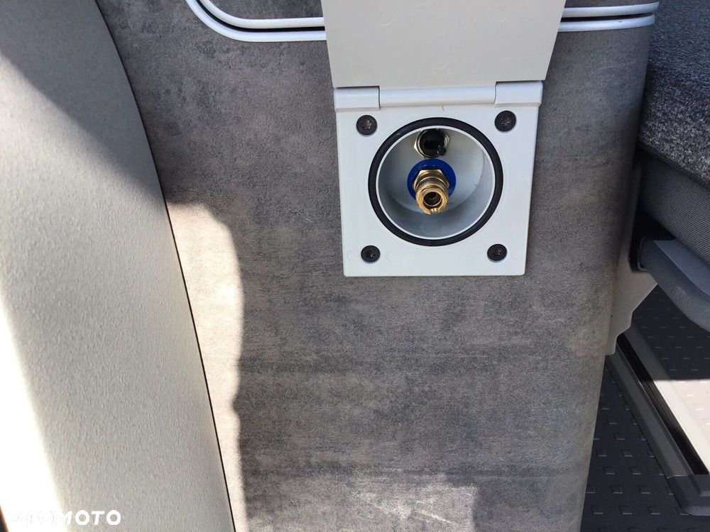 Volkswagen California Ocean - 13