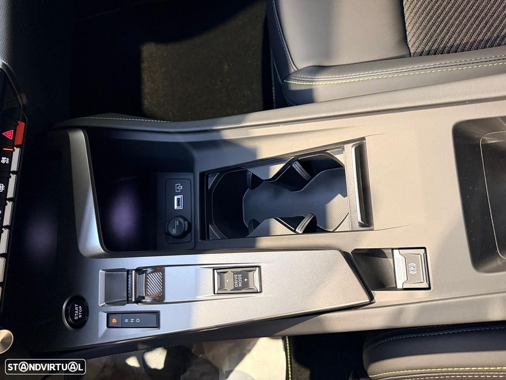 Peugeot e-308 58 kWh GT - 12