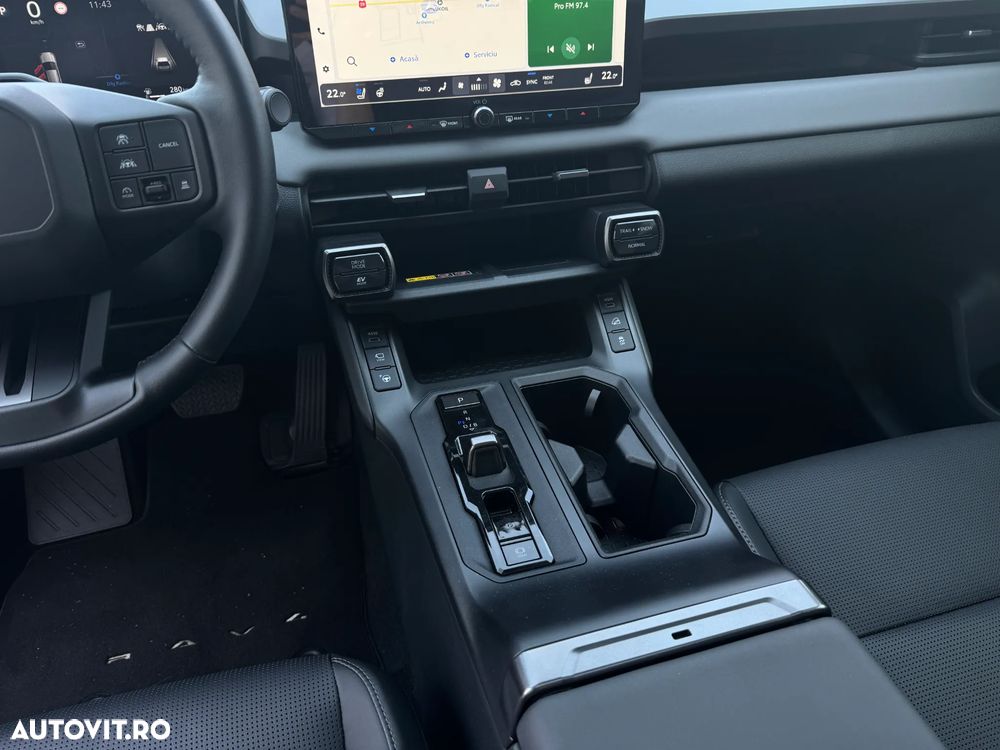 Toyota RAV4 - 11