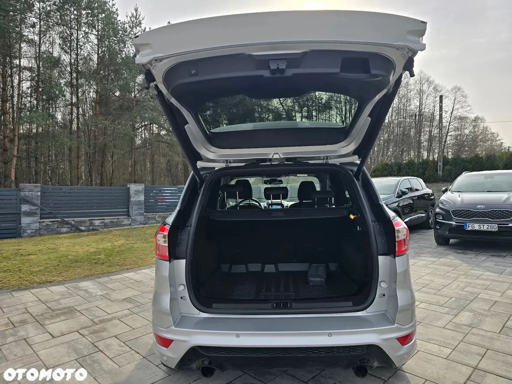 Ford Kuga 2.0 TDCi 4x4 ST-Line - 32