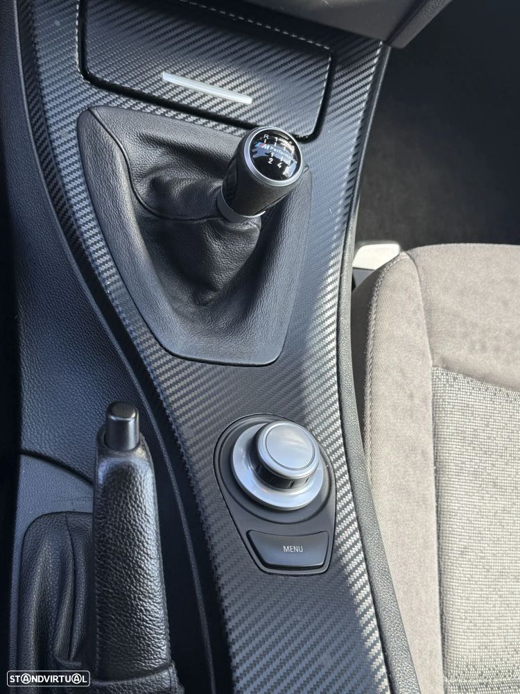 BMW 320 d Sport - 15