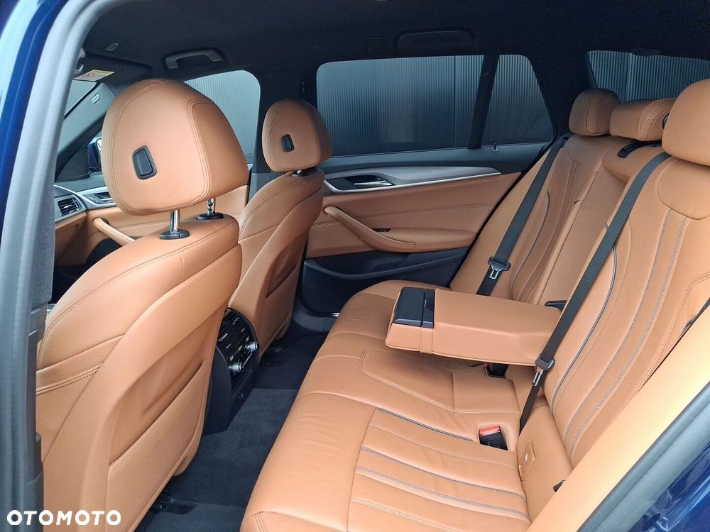 BMW Seria 5 530d xDrive M Sport sport - 11