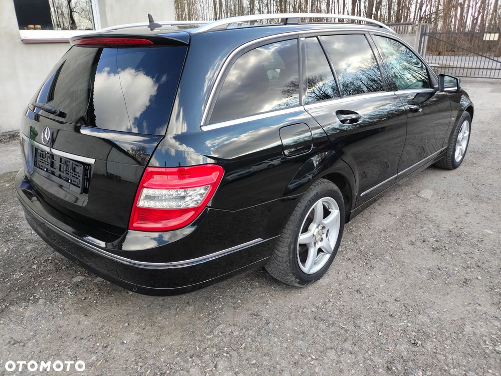 Mercedes-Benz Klasa C 180 Kompressor BlueEFFICIENCY Elegance - 8