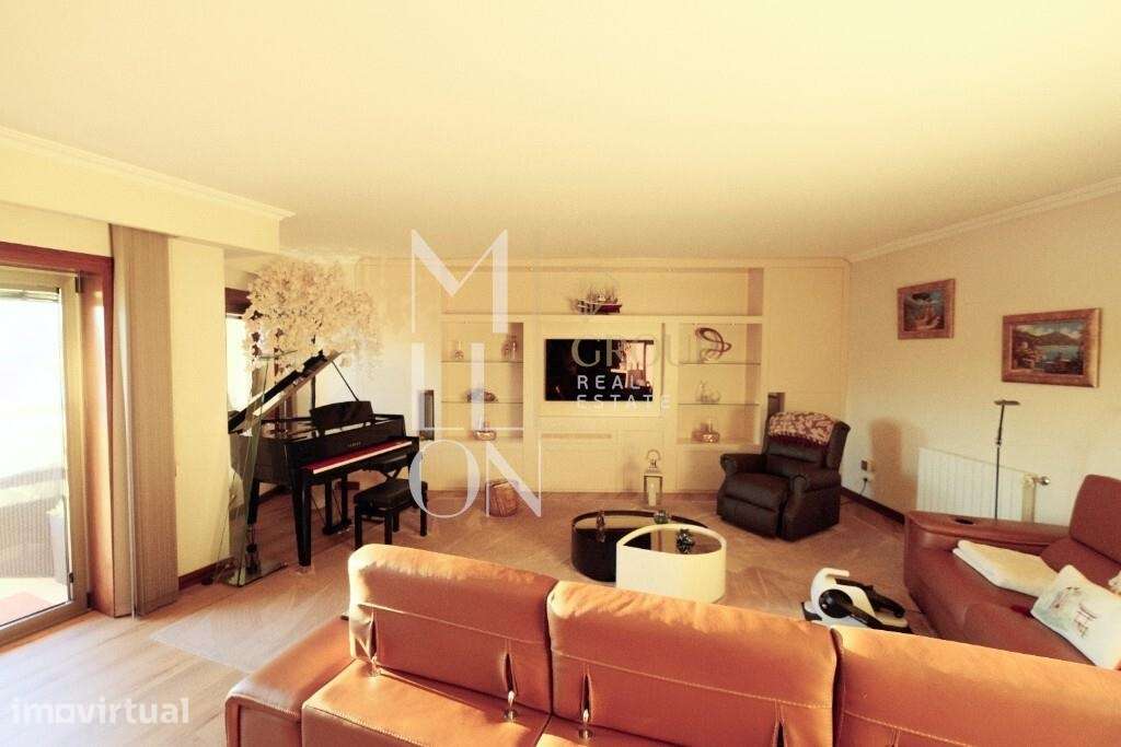 Apartamento T4 - Condomínio privado, c/ piscina e Corte Ténis - Grande imagem: 4/36