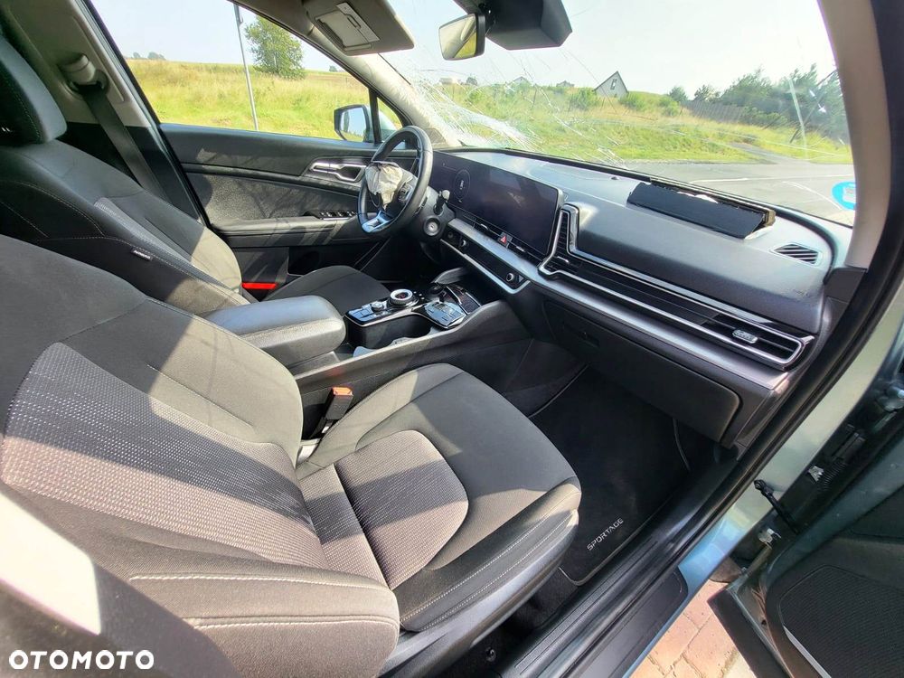 Kia Sportage 1.6 T-GDI HEV Business Line 2WD - 9