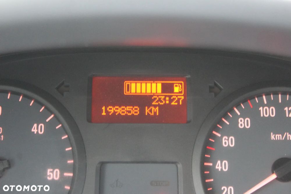 Opel Vivaro - 20