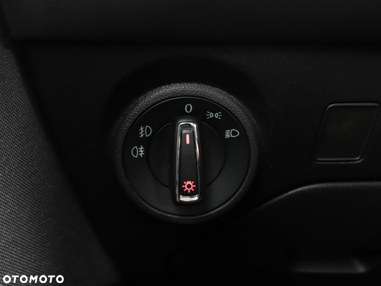 Seat Leon 1.6 TDI Style S&S DSG - 32