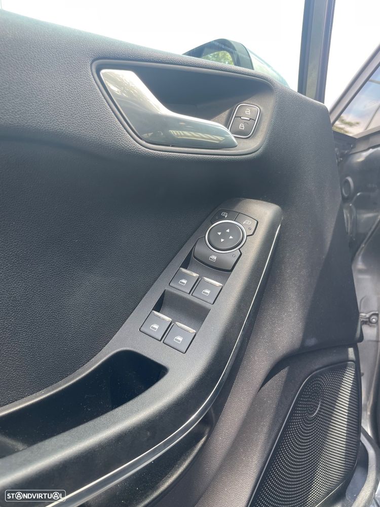 Ford Fiesta 1.0 EcoBoost ST-Line - 10