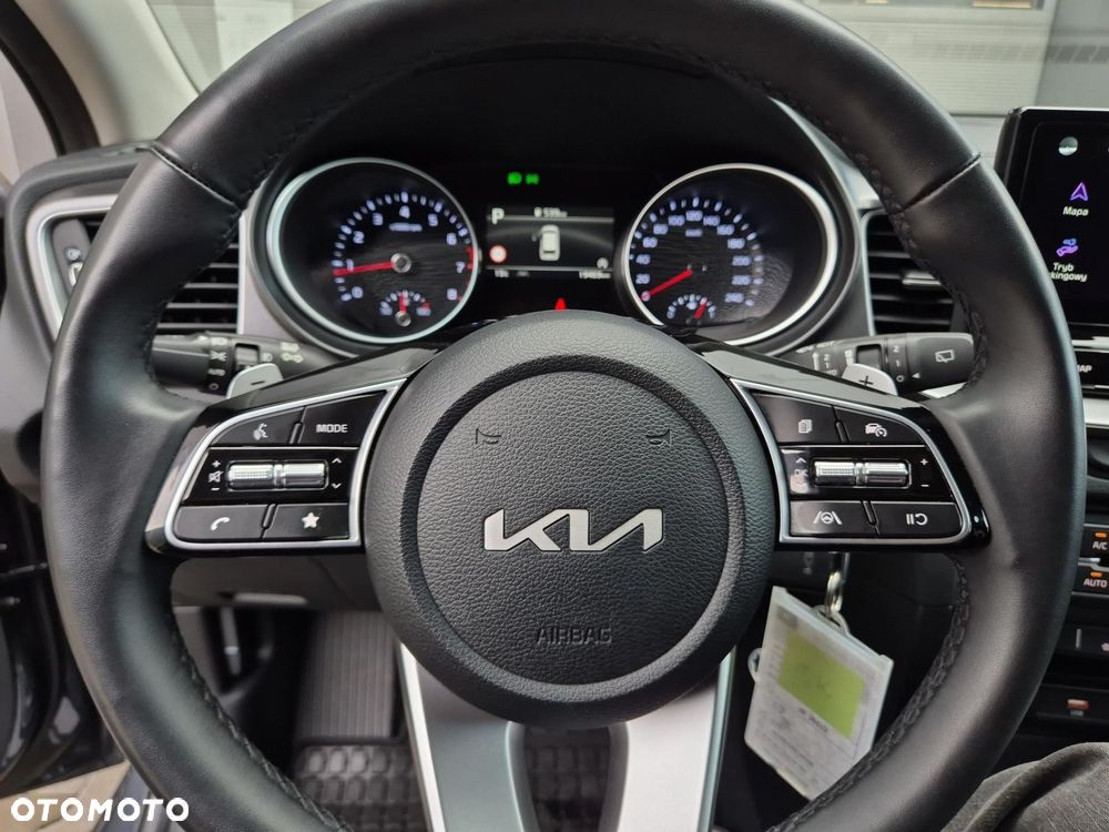 Kia Ceed 1.5 T-GDI M DCT - 24