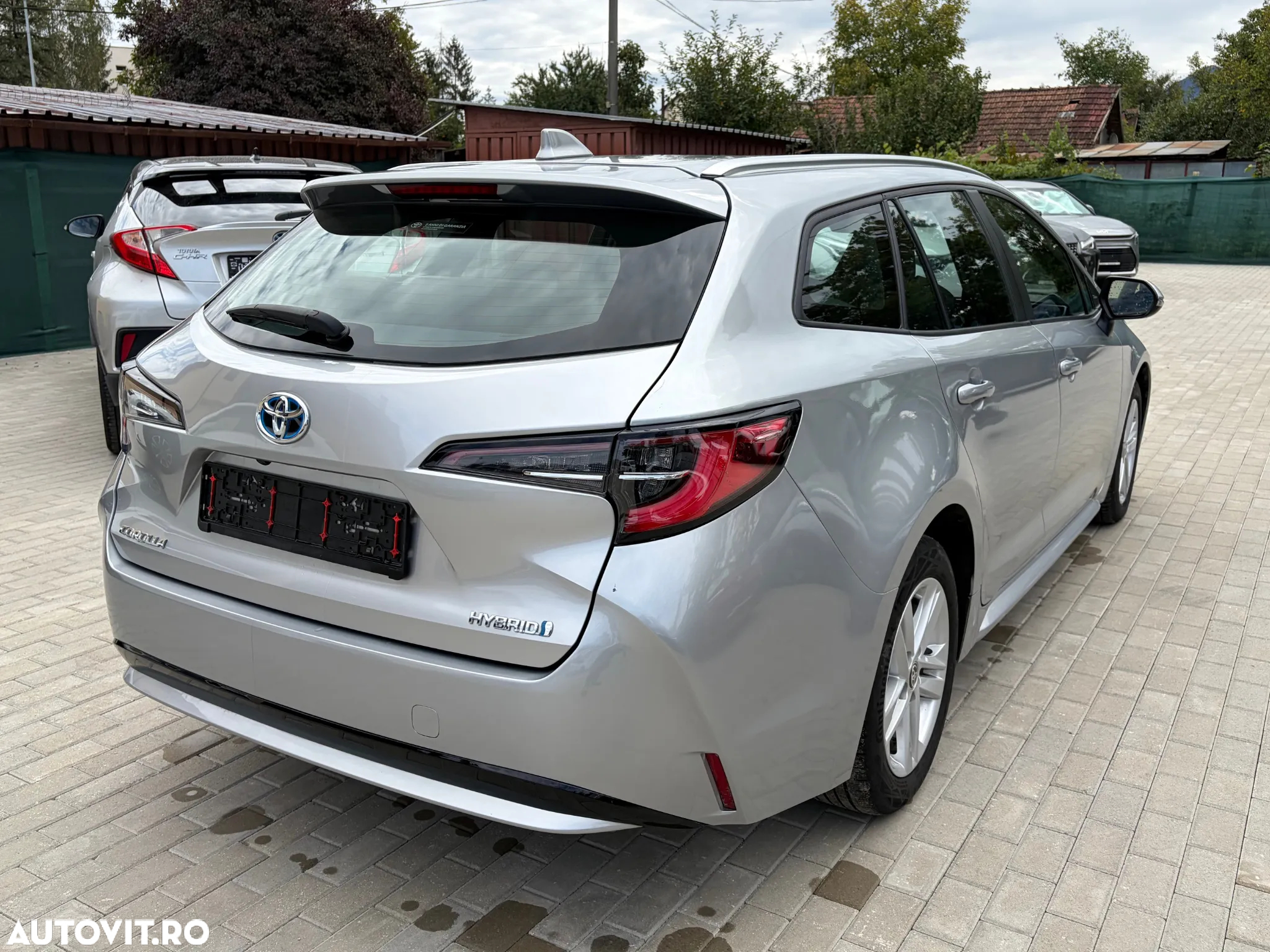 Toyota Corolla 1.8 Hybrid Business Edition - 4
