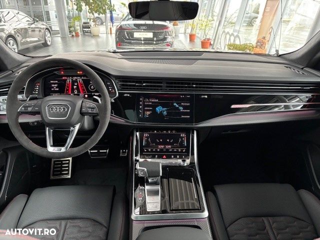 Audi RS Q8 - 6