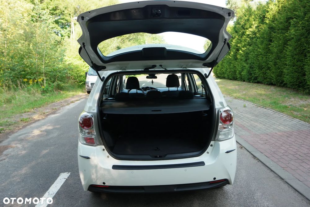 Toyota Verso - 17
