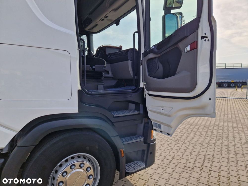Scania R 450 A4x2NA - 11