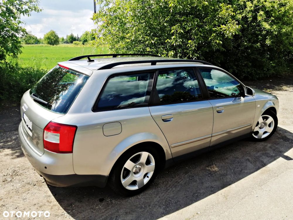 Audi A4 Avant 2.4 - 4