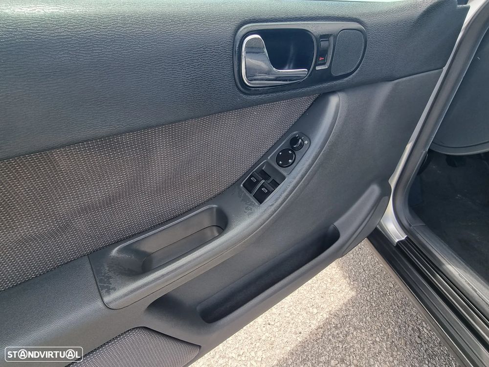 Audi A3 1.9 TDI Attraction - 12