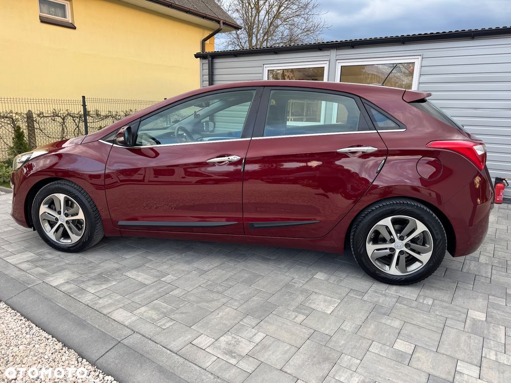 Hyundai i30 blue 1.6 CRDi YES Silver - 12