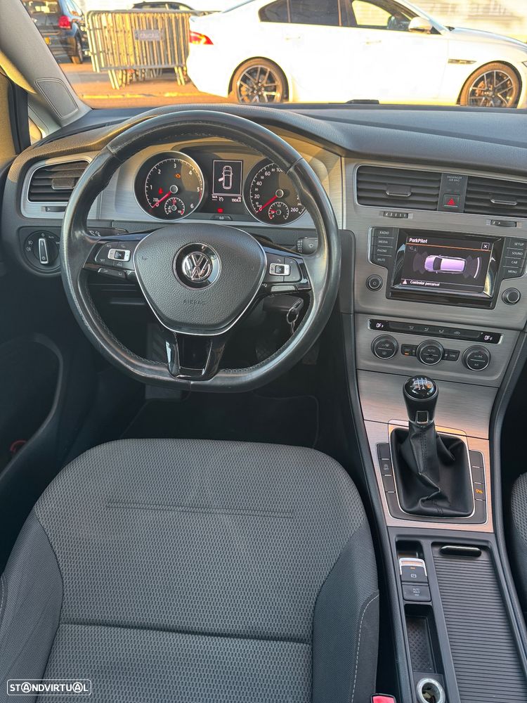 VW Golf Variant - 14