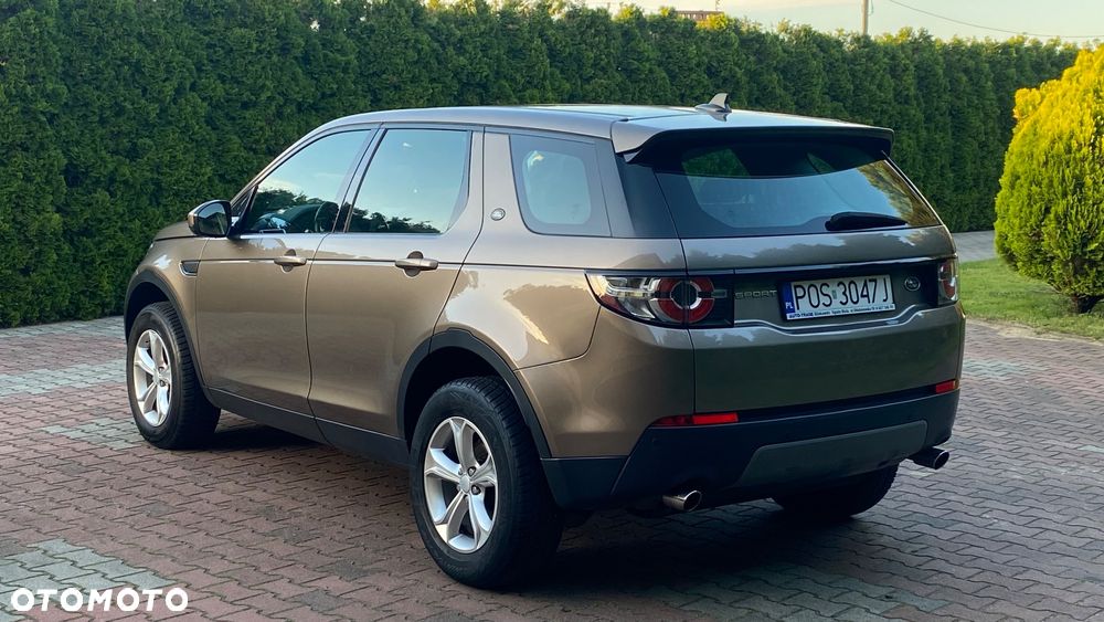 Land Rover Discovery Sport 2.0 D180 R-Dynamic - 6