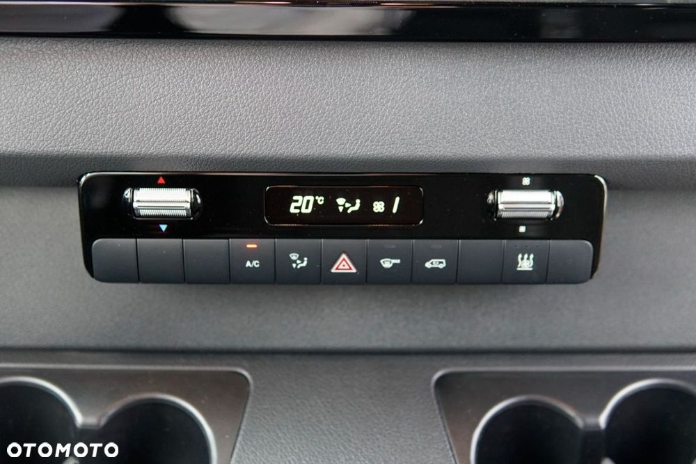 Mercedes-Benz eSprinter - 24