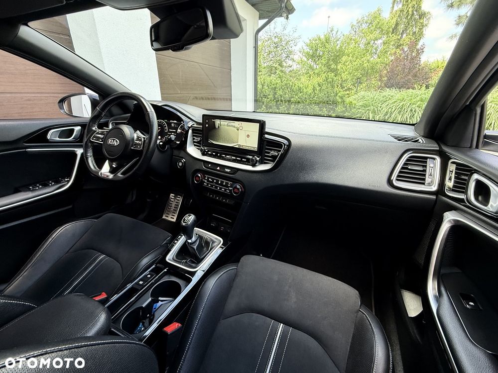 Kia ProCeed 1.5 T-GDI OPF GT LINE - 32