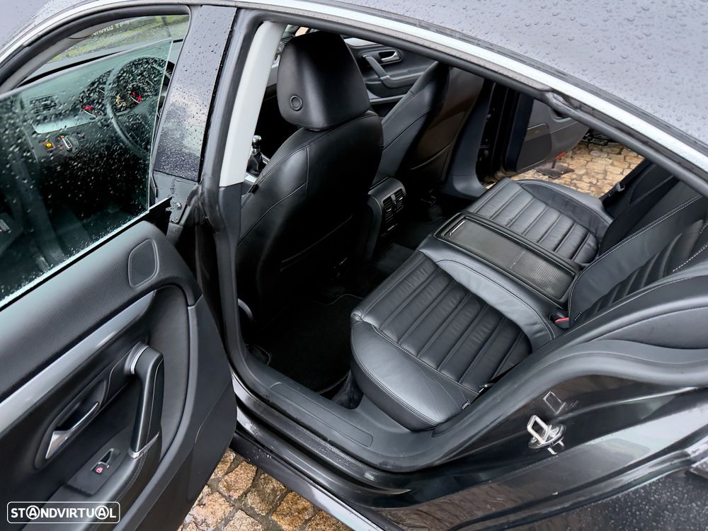 VW Passat CC 2.0 TDi Exclusive - 48