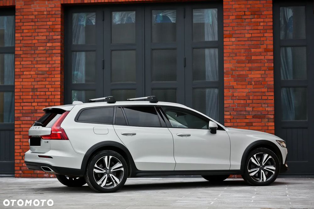 Volvo V60 Cross Country D4 AWD Geartronic Pro - 17