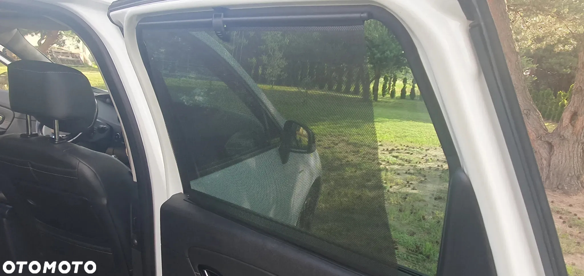 Renault Scenic ENERGY TCe 115 Bose Edition - 11