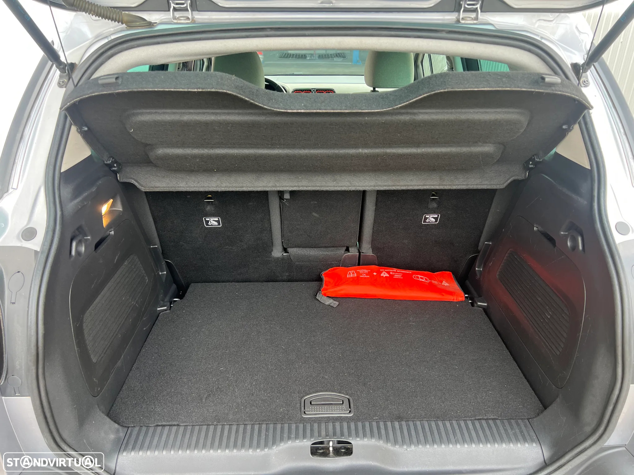 Citroën C3 Aircross 1.2 PureTech Shine EAT6 - 16