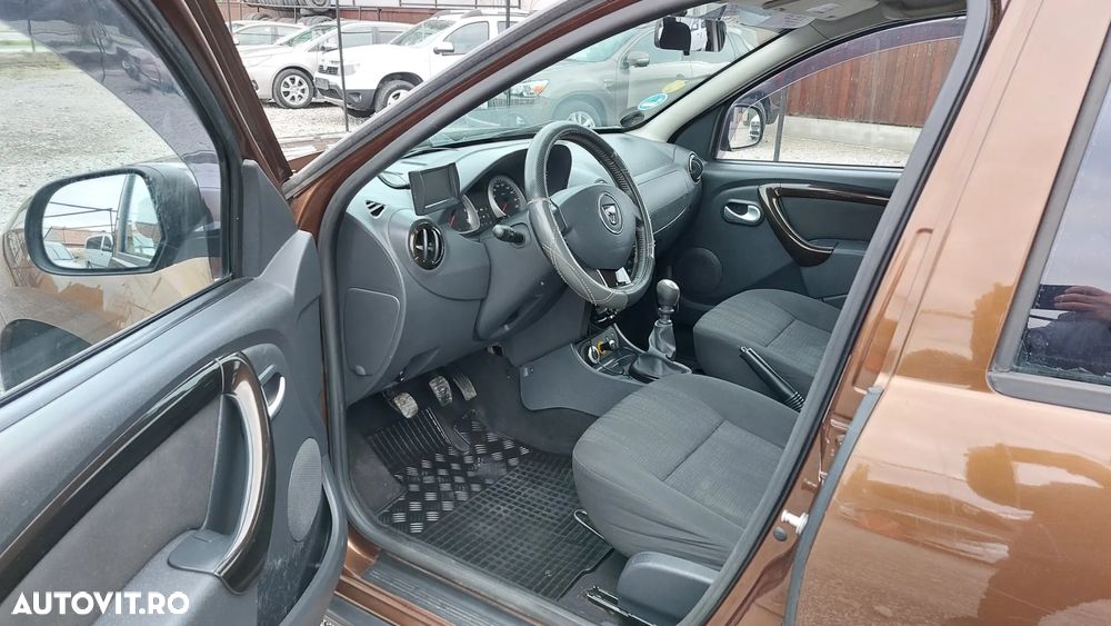 Dacia Duster dCi 110 FAP 4x4 Laureate - 10