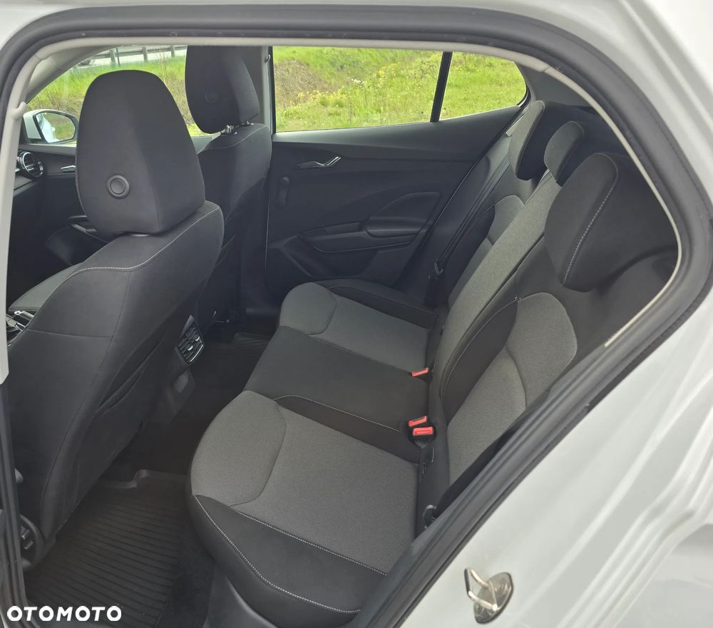 Skoda Fabia 1.0 Ambition - 10
