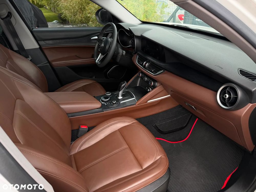 Alfa Romeo Stelvio 2.0 Turbo TI Q4 - 14