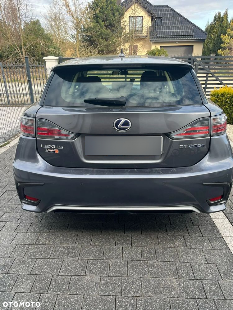 Lexus CT 200h Prestige - 2
