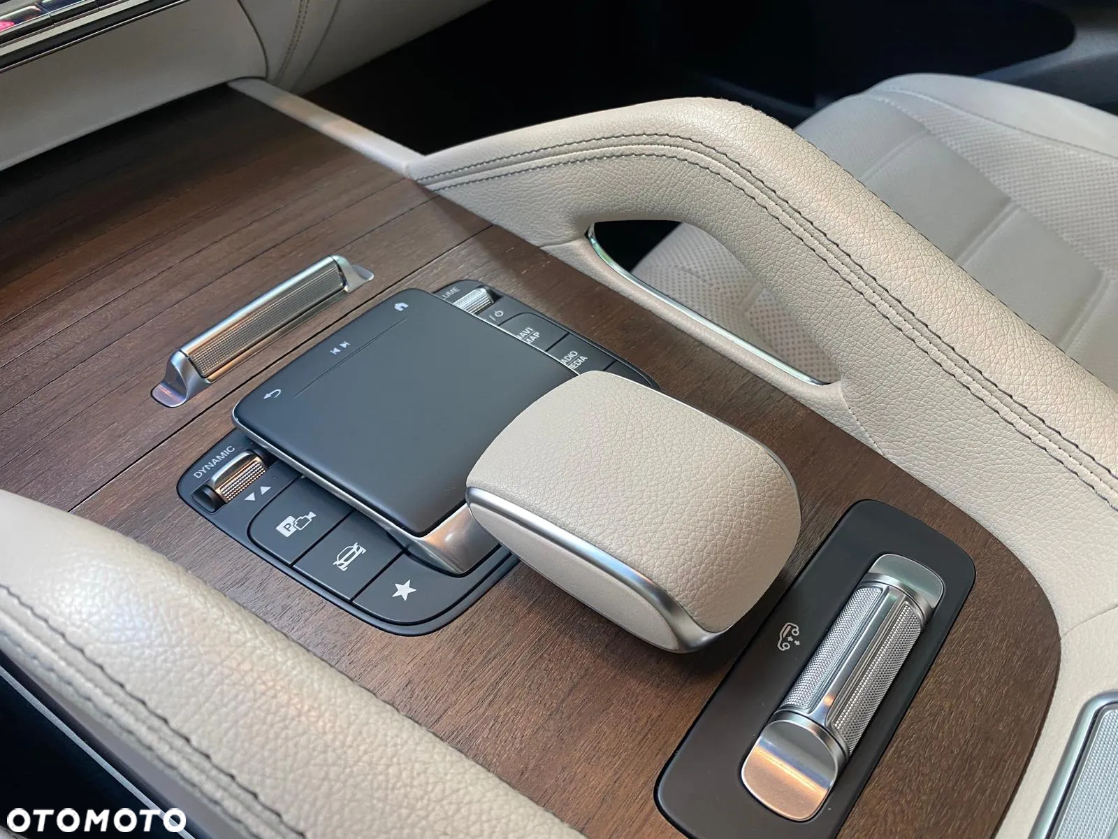 Mercedes-Benz GLS 400 d 4-Matic - 14