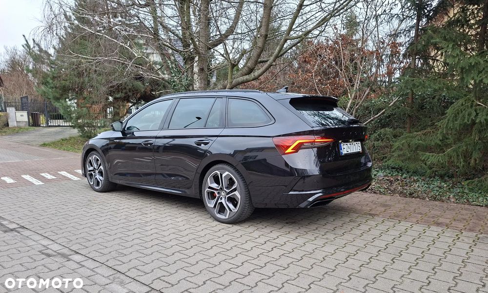 Skoda Octavia 2.0 TSI RS DSG - 2