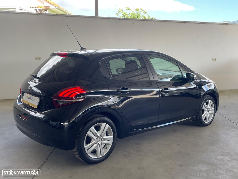 Peugeot 208 1.2 PureTech Style - 5