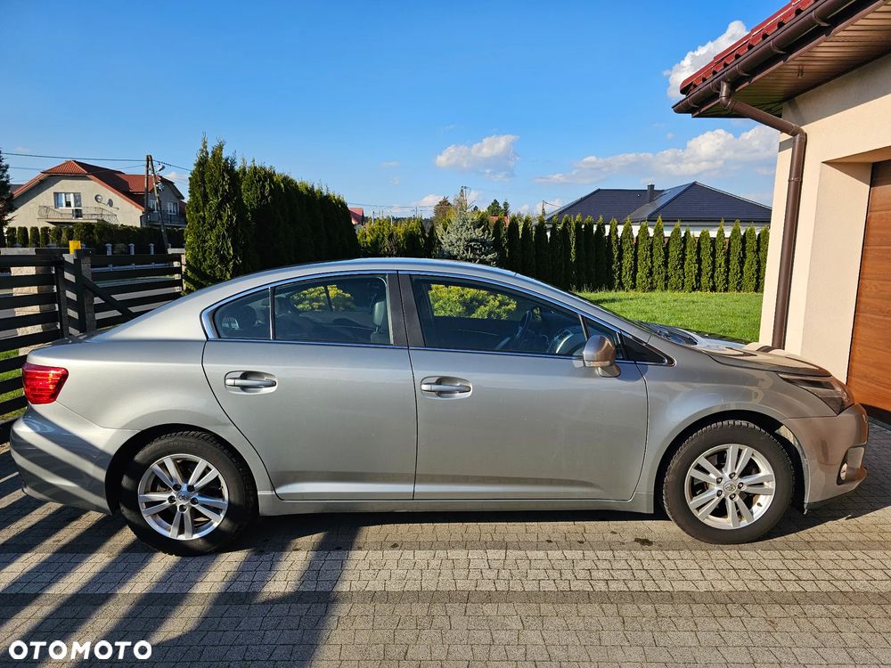 Toyota Avensis 1.8 Sol plus - 5