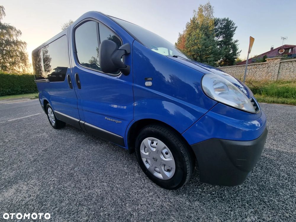 Renault Trafic L1H1 Passenger Lux - 2