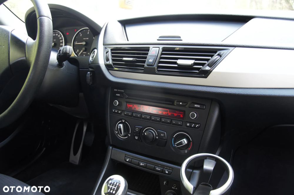BMW X1 sDrive16d xLine - 26