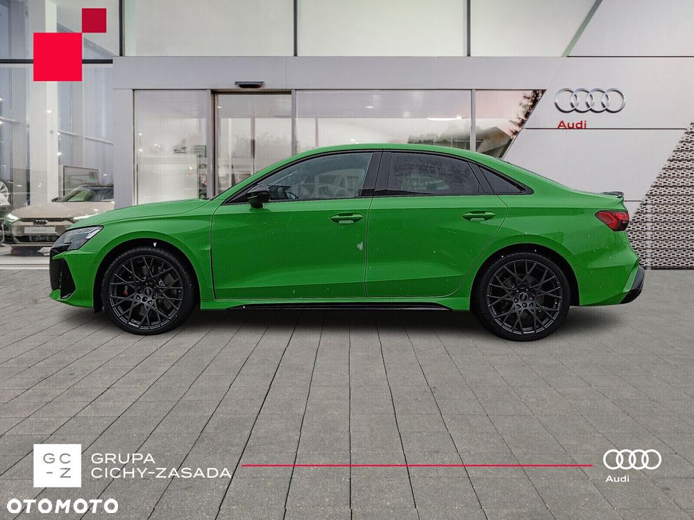 Audi RS3 Limousine - 3