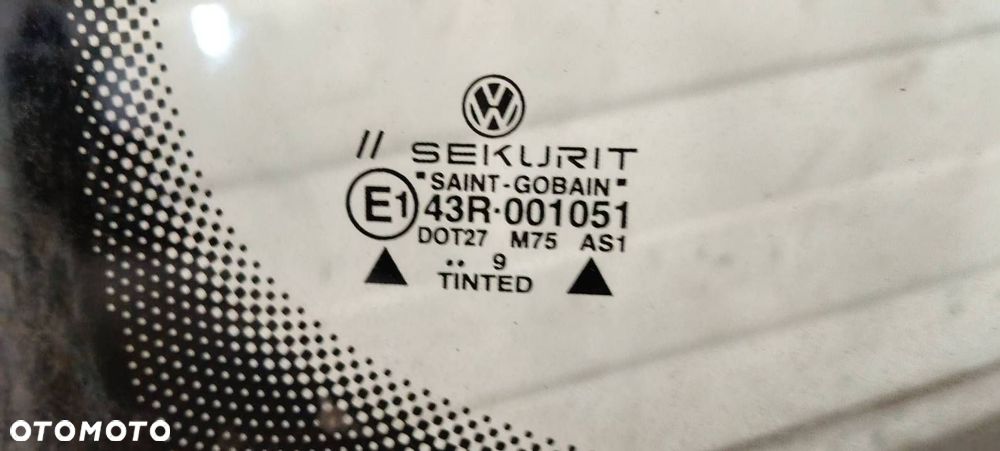 SZYBA CZOŁOWA PRZEDNIA VOLKSWAGEN PASSAT B5 ID: 236631 - 2