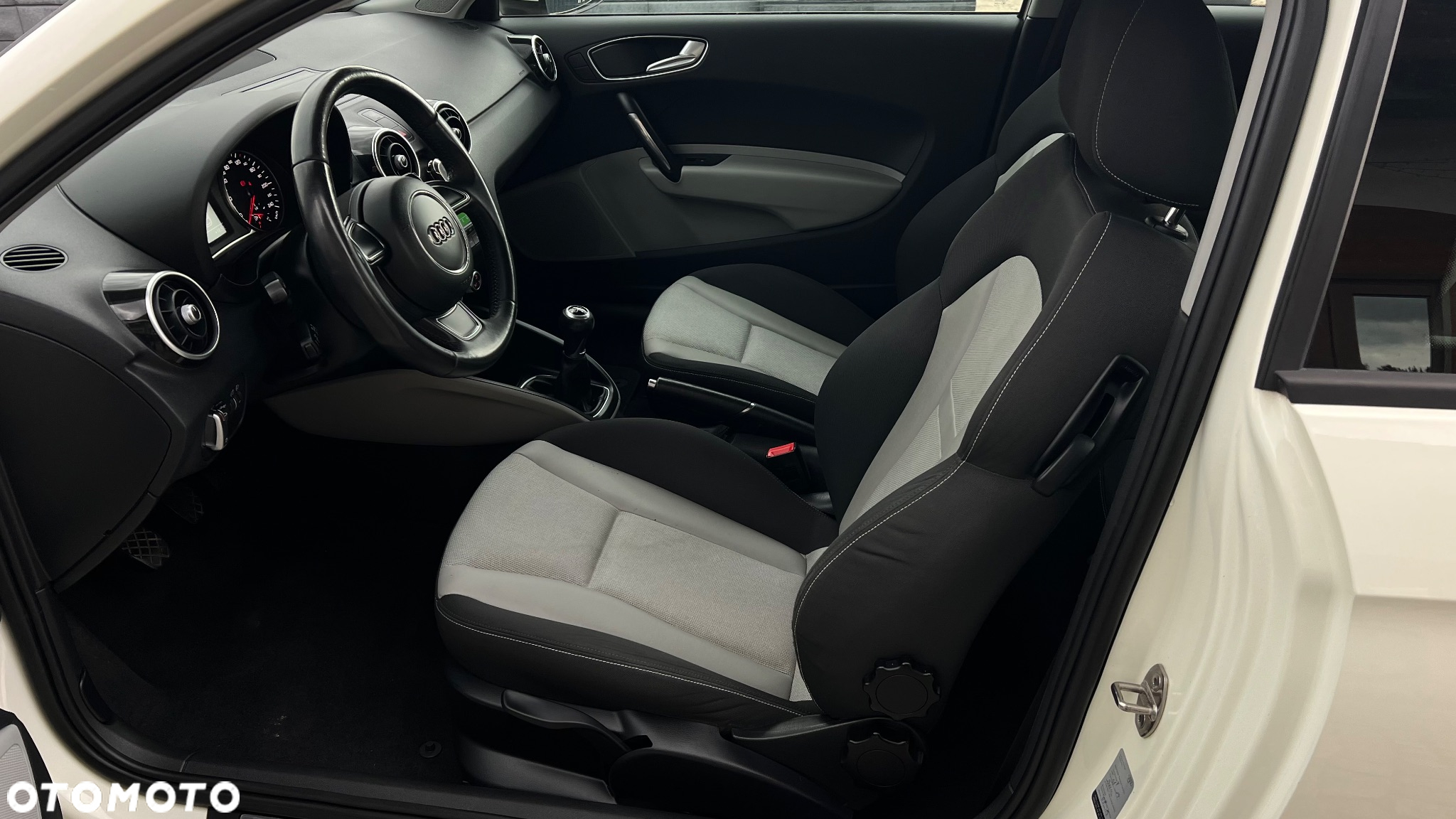 Audi A1 2.0 TDI Ambition - 10